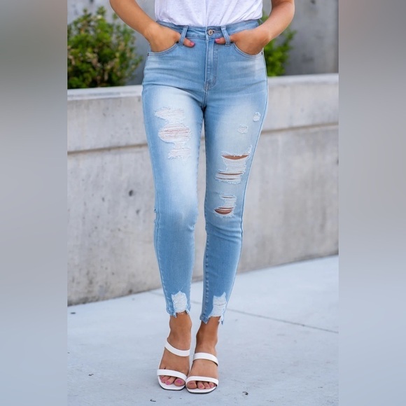 KanCan Cher High Rise Skinny Size 11/29 - Picture 1 of 8